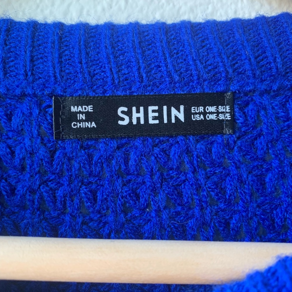 Blue Sweater - Picture 3 of 4